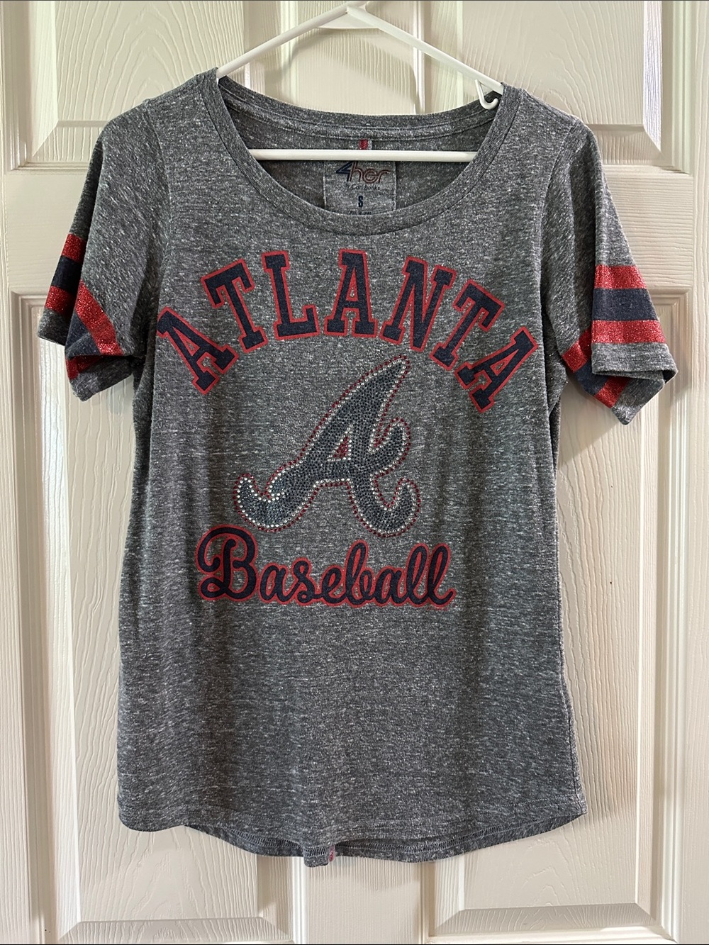 Women’s Atlanta Braves Baseball Short Sleeve Tee - Gray